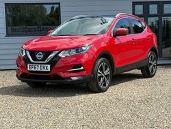 Red Used 2018 Nissan Qashqai N-Connecta SUV | £11,500 (Fair price)