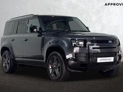 Carpathian grey Used 2025 Land Rover Defender SE Dynamic SUV | £63,230 (Good price)