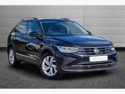 Black Used 2021 VW Tiguan Life SUV | £20,395 (Fair price)