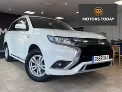White Used 2020 Mitsubishi Outlander P-HEV SUV | £13,990 (Good price)