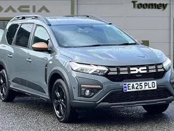 New 2024 Dacia Jogger Extreme Estate | £23,995 (Expensive)