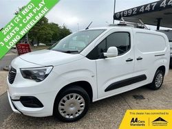 White Used 2021 Vauxhall Combo Sportive MPV | £14,388