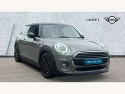 Moonwalk grey Used 2018 Mini Cooper Hatch Hatchback | £8,595 (Fair price)