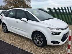 White Used 2015 Citroën C4 Picasso SELECTION MPV | £5,999 (Fair price)