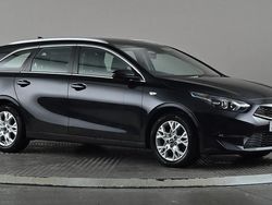 Black Used 2023 Kia Ceed Hatchback | £15,498 (Fair price)