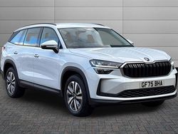 Moon white New 2025 Skoda Kodiaq SE SUV | £36,990 (Super price)