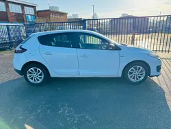 White Used 2015 Renault Mégane III LIMITED Hatchback | £4,795 (Fair price)