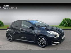 Black Used 2022 Toyota Yaris Hybrid Design Hatchback | £16,848 (Super price)