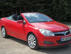 Red Used 2008 Vauxhall Astra Cabriolet Cabriolet | £1,895 (Fair price)