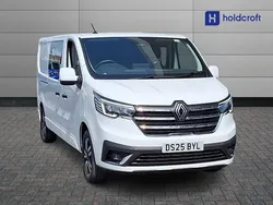 Solid glacier white New 2025 Renault Trafic Van | £27,500