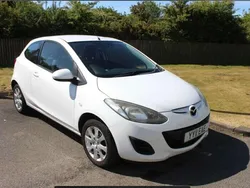 White Used 2011 Mazda 2 Hatchback | £2,500 (Fair price)