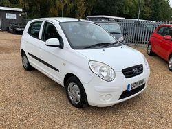 White Used 2011 Kia Picanto 2 Hatchback | £1,495 (Good price)