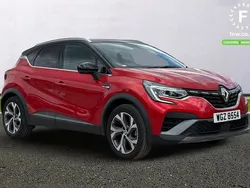 Red/black Used 2022 Renault Captur LE SUV | £16,499 (Fair price)