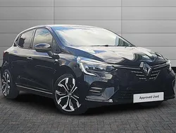 Black Used 2022 Renault Clio V SE Hatchback | £12,991 (Good price)