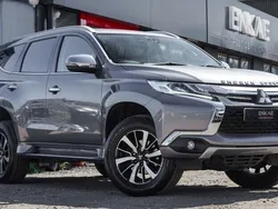 Grey Used 2021 Mitsubishi Shogun SUV | £20,995 (Fair price)