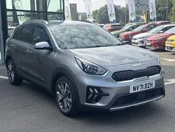 Steel grey Used 2022 Kia Niro 3 SUV | £19,800 (Good price)