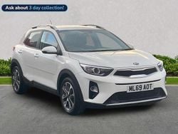 White Used 2019 Kia Stonic SUV | £10,624 (Fair price)