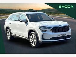 Moon white Used 2025 Skoda Kodiaq SE SUV | £31,395 (A bit pricey)