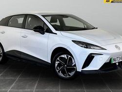 White Used 2023 MG MG4 EV SE Hatchback | £12,595 (Fair price)