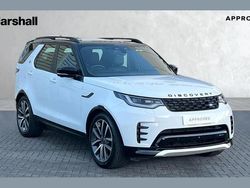 Solid fuji white Used 2022 Land Rover Discovery 5 SE Dynamic SUV | £45,773 (Fair price)