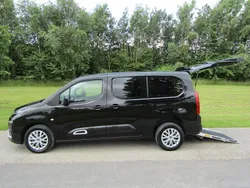 Black New 2024 Citroën Berlingo Feel MPV | £17,500 (Fair price)