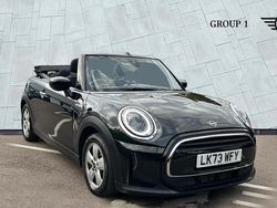 Black Used 2023 Mini Cooper Classic Hatchback | £19,350 (Fair price)