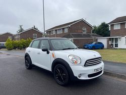 White Used 2011 Mini Cooper D Countryman SUV | £3,995 (Fair price)