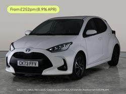 White Used 2023 Toyota Yaris Hybrid Design Hatchback | £16,692 (Good price)