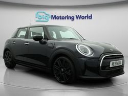Blue/black Used 2021 Mini Cooper Exclusive Hatchback | £16,900 (Expensive)
