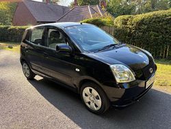 Black Used 2007 Kia Picanto 2 Hatchback | £2,220 (A bit pricey)