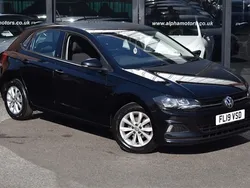 Deep black Used 2019 VW Polo SE Hatchback | £11,990 (Fair price)