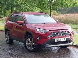 Red Used 2019 Toyota RAV4 Hybrid Design SUV | £20,698 (Fair price)
