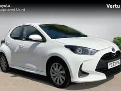 White Used 2023 Toyota Yaris Hybrid Hatchback | £15,999 (Good price)