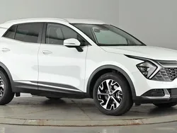 White Used 2023 Kia Sportage 3 SUV | £28,450 (Good price)