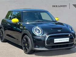 Black Used 2022 Mini Cooper S Level 2 Hatchback | £13,994 (Fair price)