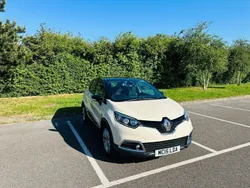 Cream Used 2015 Renault Captur Dynamique SUV | £7,295 (Fair price)