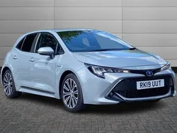 Manhattan grey Used 2019 Toyota Corolla Design Hatchback | £15,950 (Fair price)