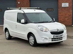 White Used 2016 Vauxhall Combo MPV | £5,995