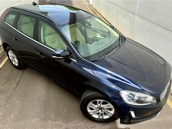 Blue Used 2016 Volvo XC60 SE SUV | £9,980 (Fair price)
