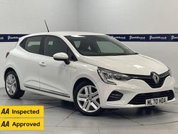 White Used 2020 Renault Clio V Play Hatchback | £8,240 (Fair price)