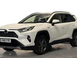 White Used 2019 Toyota RAV4 Hybrid Design SUV | £16,970 (Fair price)
