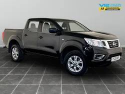 Black Used 2021 Nissan Navara Acenta Pickup | £14,195 (Super price)