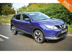 Blue Used 2016 Nissan Qashqai N-Connecta SUV | £6,495 (Fair price)