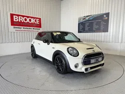White Used 2015 Mini Cooper S Hatch Hatchback | £10,490 (Fair price)