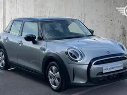 Melting silver iii Used 2022 Mini Cooper Classic Hatchback | £19,466 (Fair price)