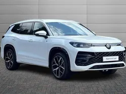 Pure white Used 2025 VW Tayron R-line SUV | £40,995 (Fair price)