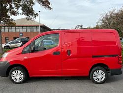 Red Used 2019 Nissan NV200 Acenta Van | £10,995 (Expensive)