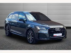 Daytona grey Used 2023 Audi Q7 Black Edition SUV | £46,950 (Fair price)
