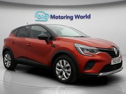 Red/black Used 2021 Renault Captur Iconic SUV | £12,600 (Good price)