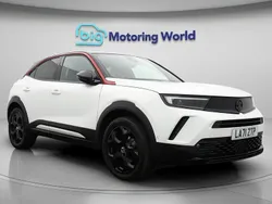 White Used 2022 Vauxhall Mokka SRi SUV | £16,000 (Fair price)
